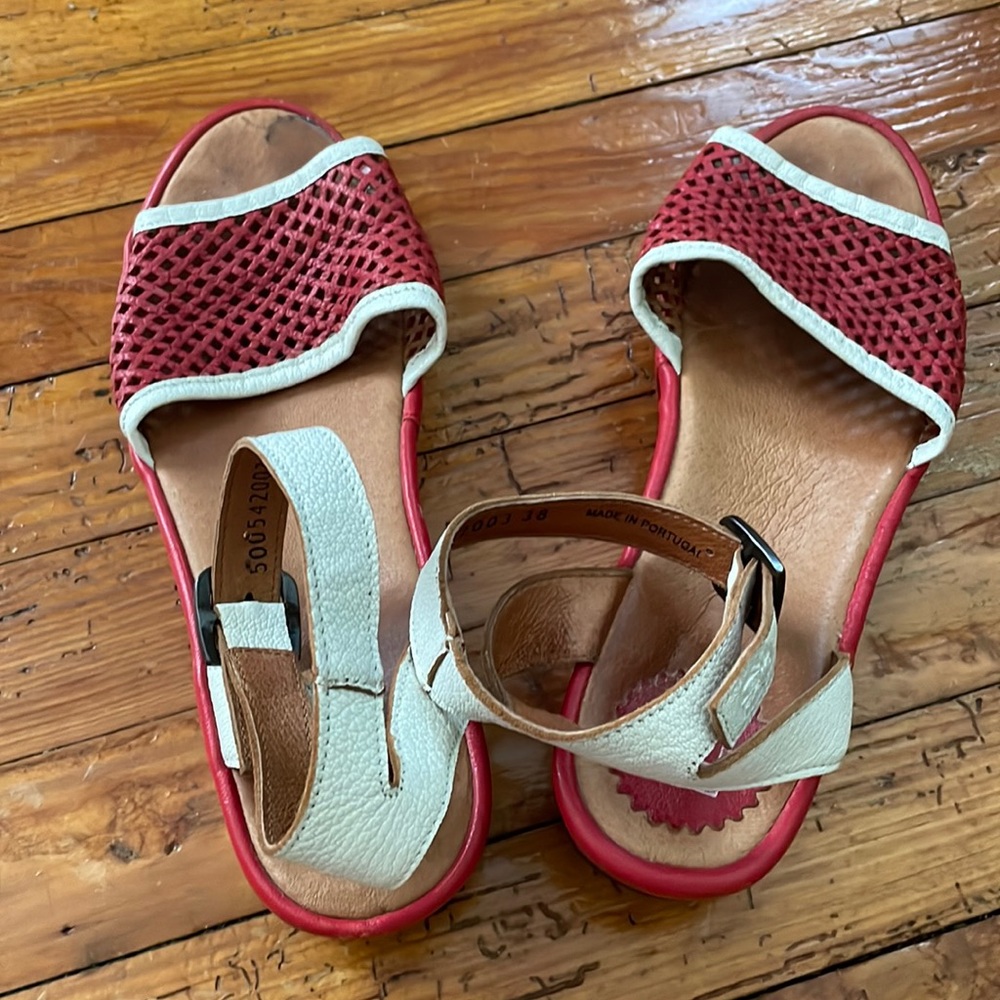 FLY London red & white wedge size 8